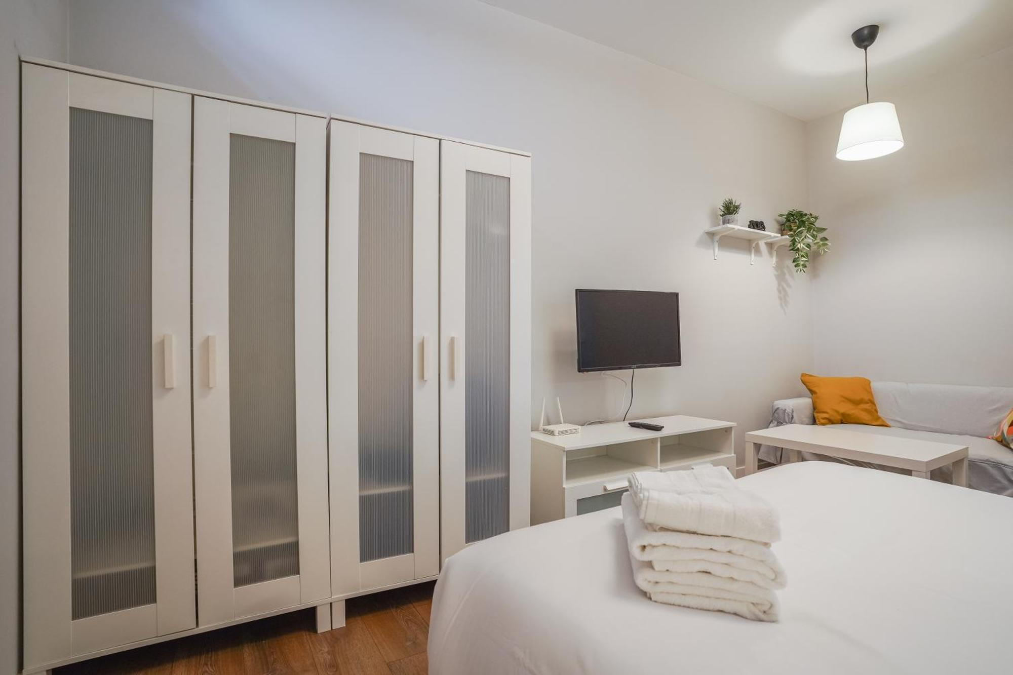 Cozy Apartment-1Bedroom 1Bathroom-Lavapies مدريد المظهر الخارجي الصورة