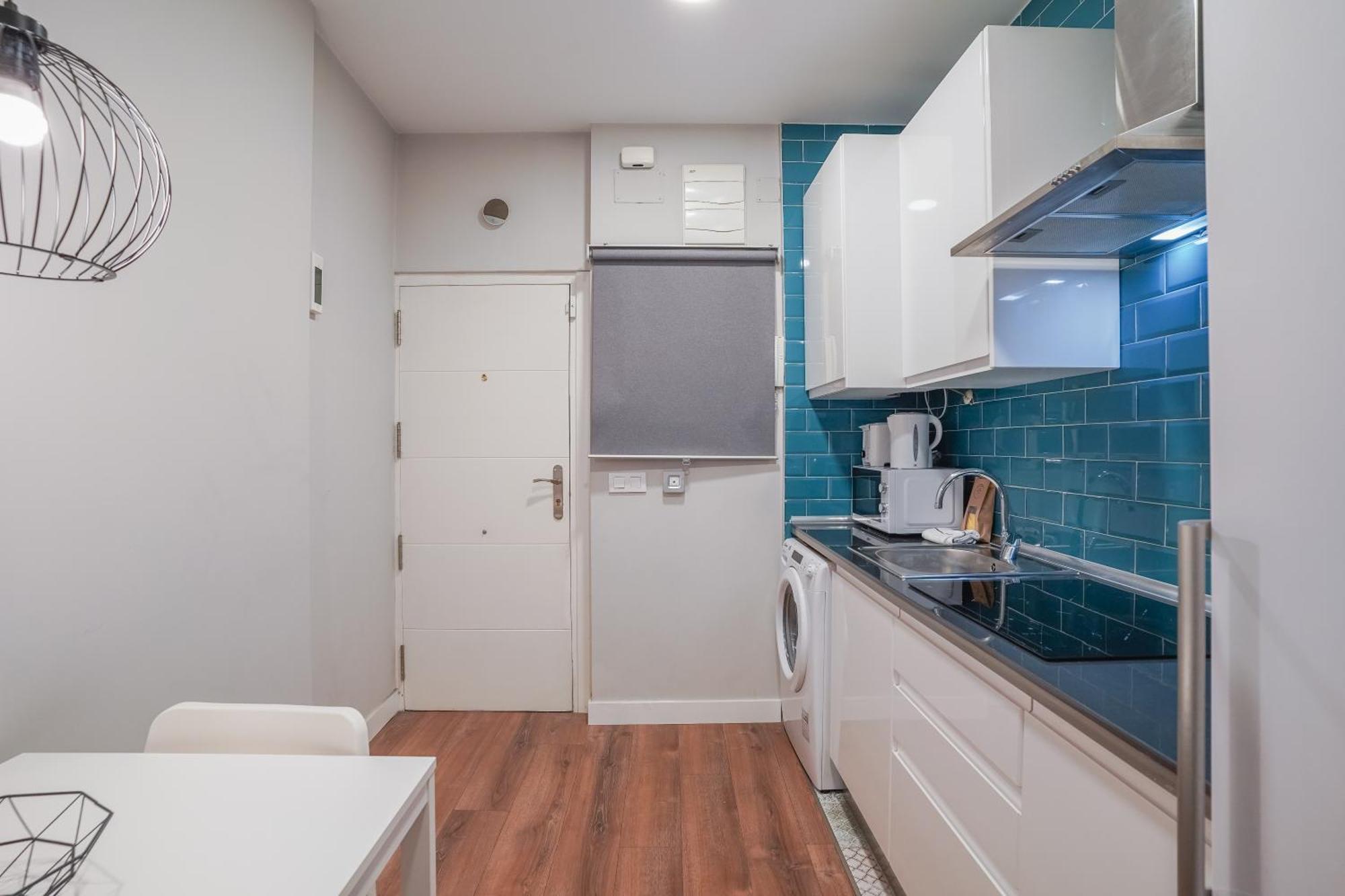 Cozy Apartment-1Bedroom 1Bathroom-Lavapies مدريد المظهر الخارجي الصورة