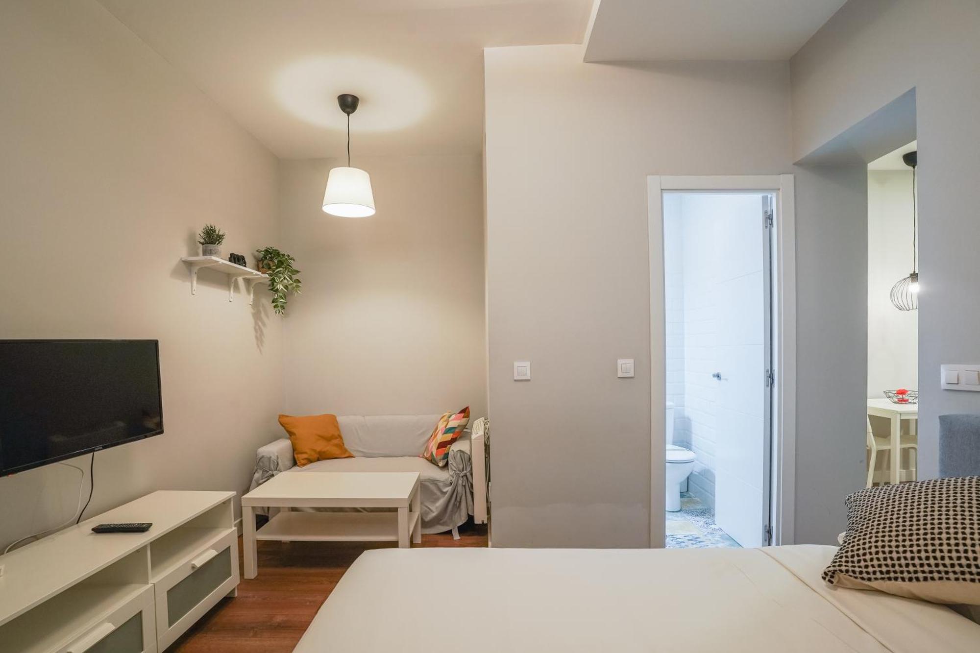 Cozy Apartment-1Bedroom 1Bathroom-Lavapies مدريد المظهر الخارجي الصورة