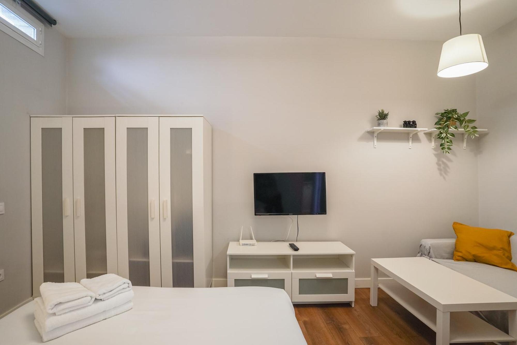 Cozy Apartment-1Bedroom 1Bathroom-Lavapies مدريد المظهر الخارجي الصورة